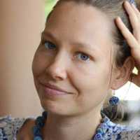 Лечебная косметика для кожи лица из аптеки: обзор рекомендованных брендов