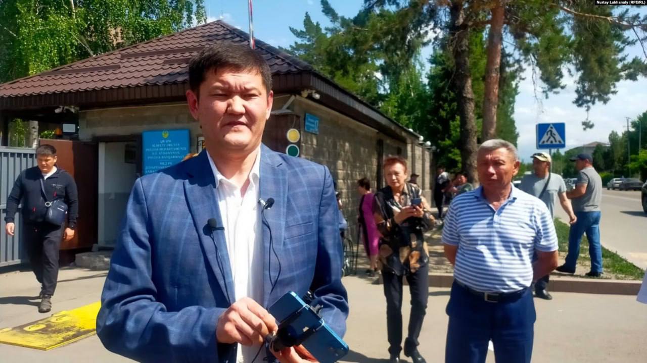 Карандаши для бровей рейтинг лучших 2019-2020: фото недорогих (топ-15) :: красота :: клео.ру
