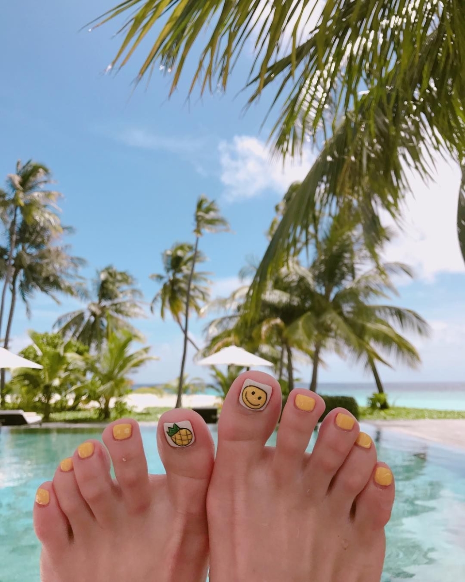 Маникюр лето 2023: тенденции, фото, новинки маникюра в отпуск | nailspiration.net